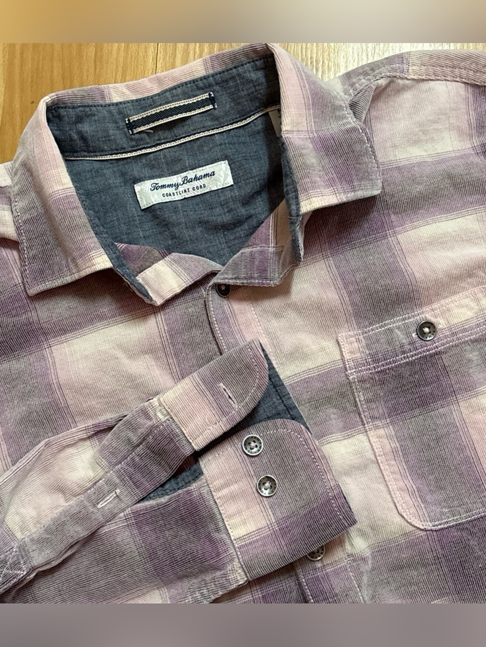 Tommy Bahama Coastline Cord Shirt Mens Size M Purple Plaid Soft Corduroy